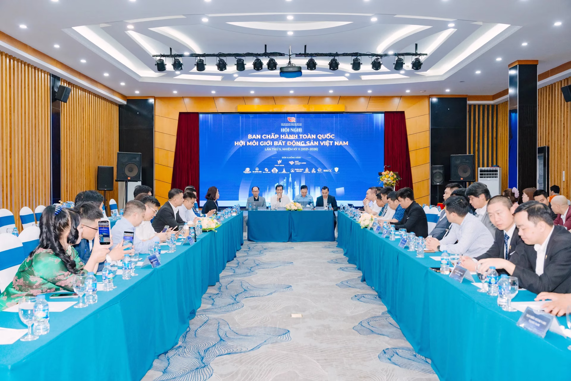 Hội thảo lấy ý kiến góp ý đối với dự thảo “Bộ tiêu chuẩn hành nghề môi giới bất động sản Việt Nam – VREB